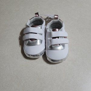 Carter's Girls White Shoes 6-9 months NWT
